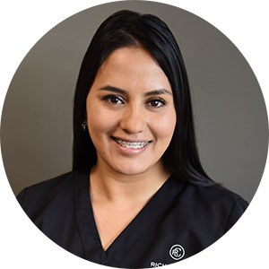 staff-thania