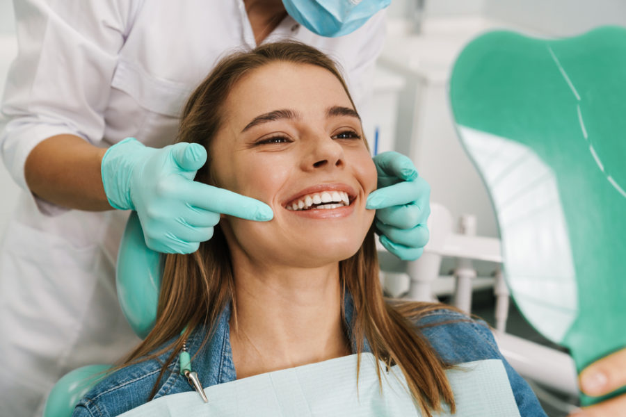 Teeth grinding guard for braces